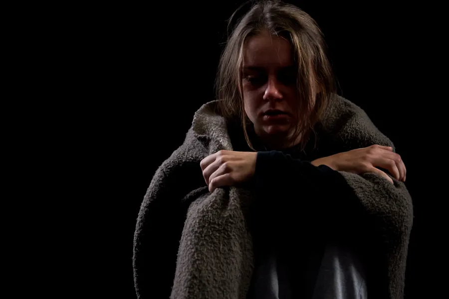 A girl with a carpet