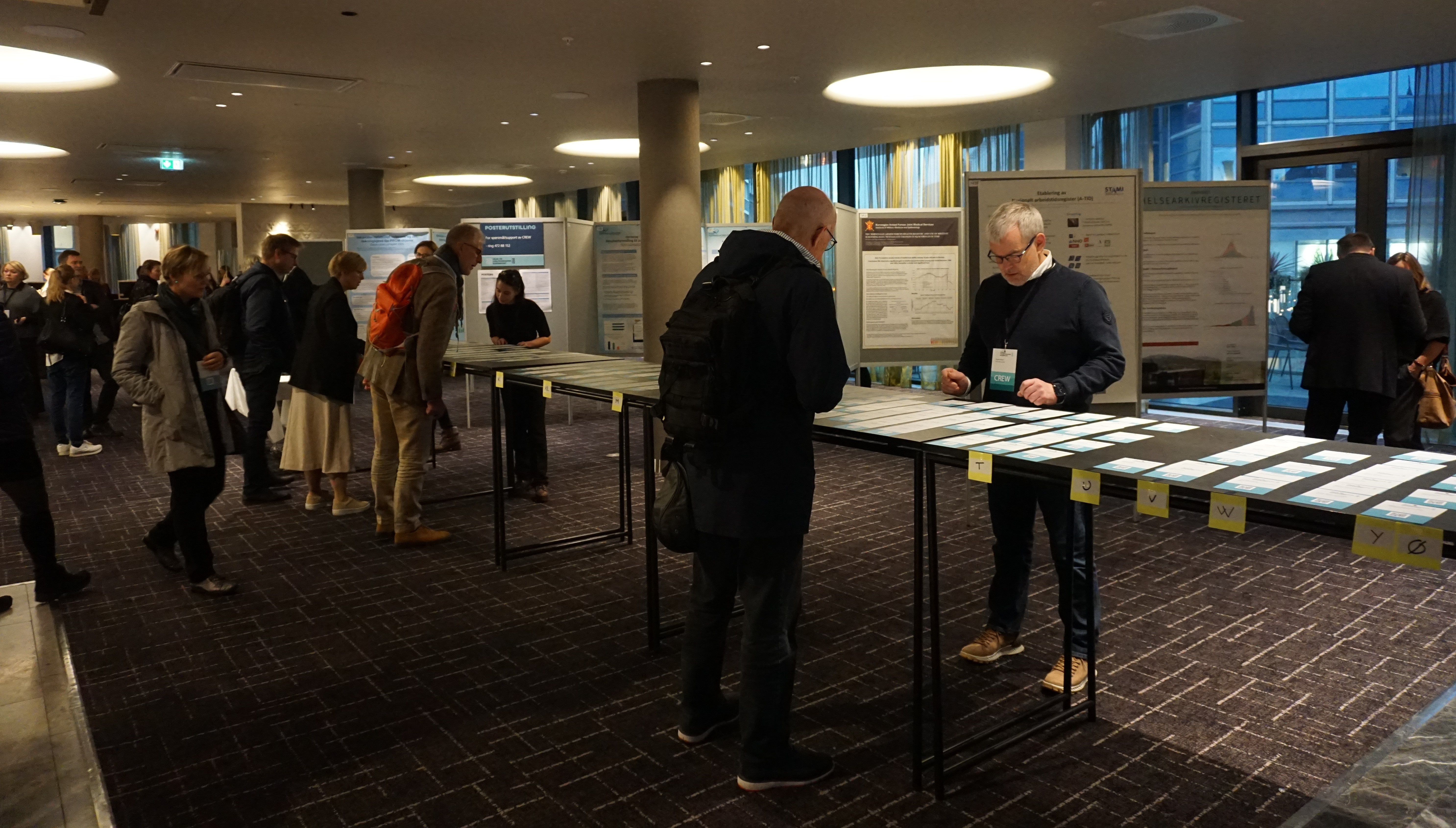 En gruppe mennesker på et arrangement