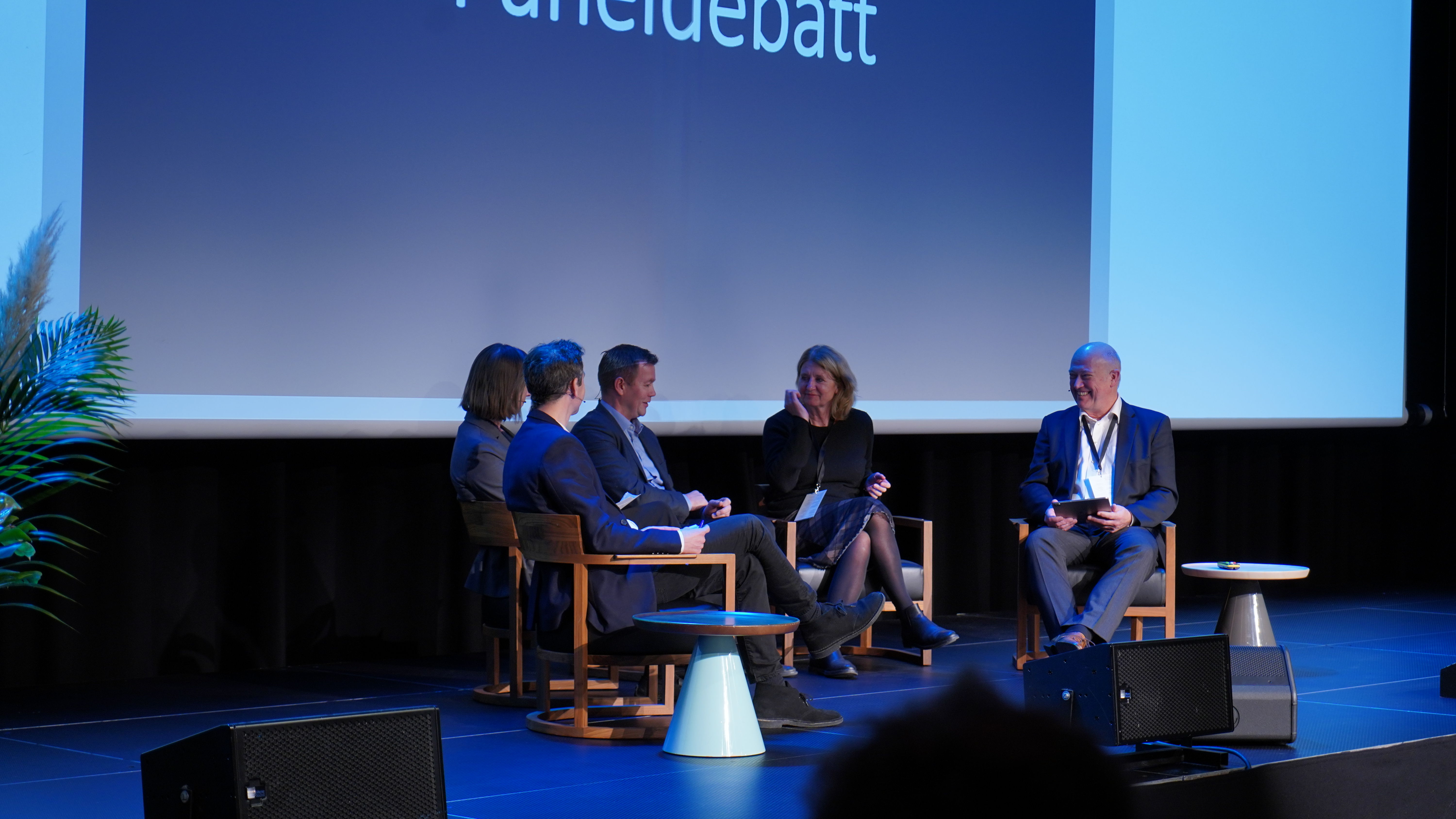 Paneldebatt på konferansen